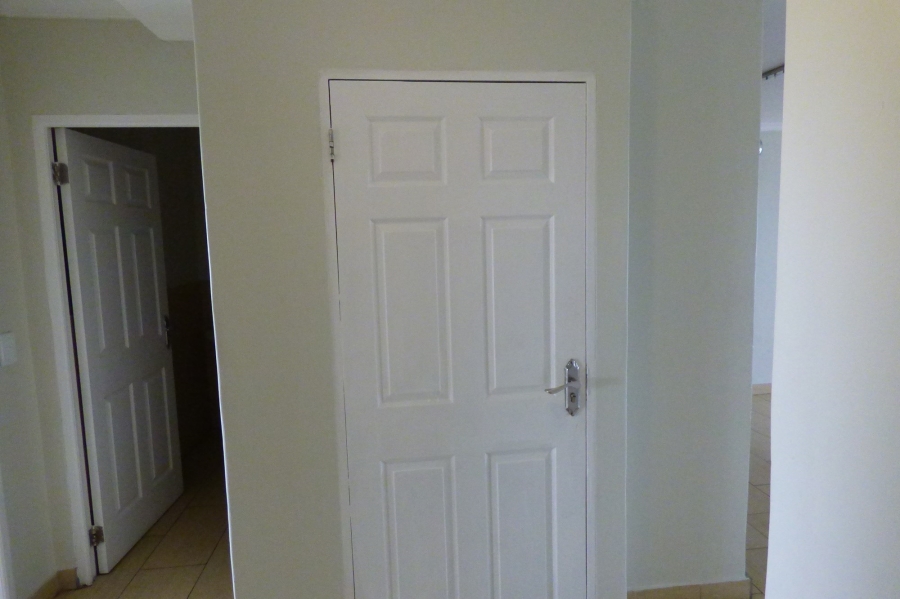 2 Bedroom Property for Sale in Parklands North Western Cape